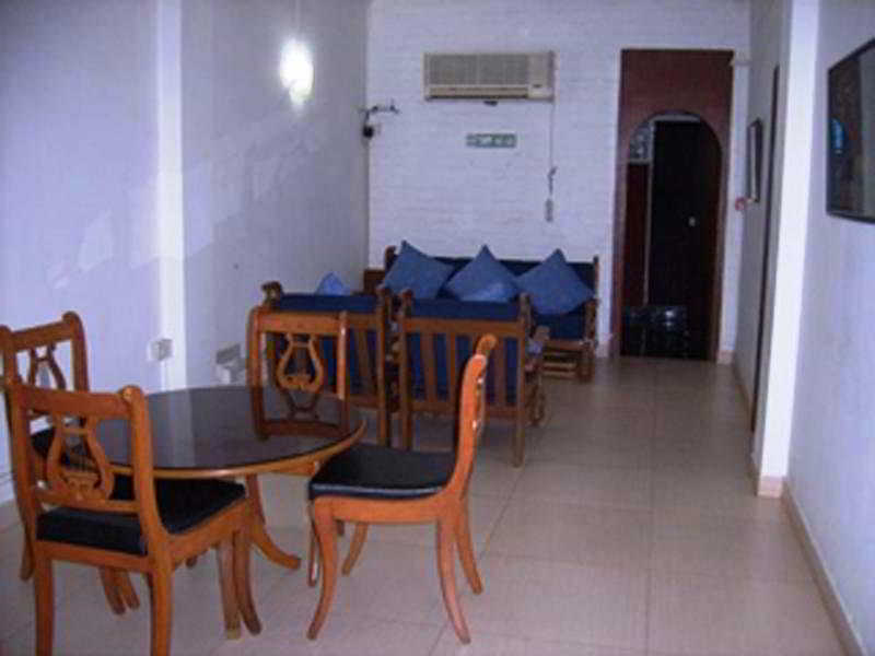 The Cottage Mumbai Eksteriør bilde
